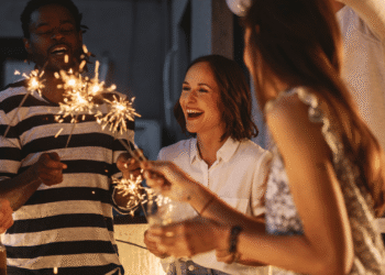 Festas de fim de ano no condomínio: guia sem dor de cabeça